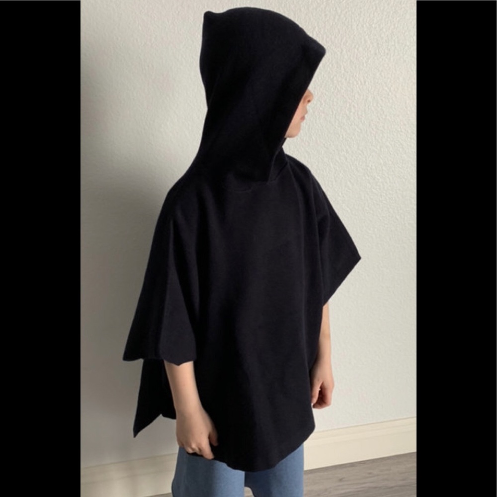 NWOT Zara Knitwear Poncho - Fancy Collection